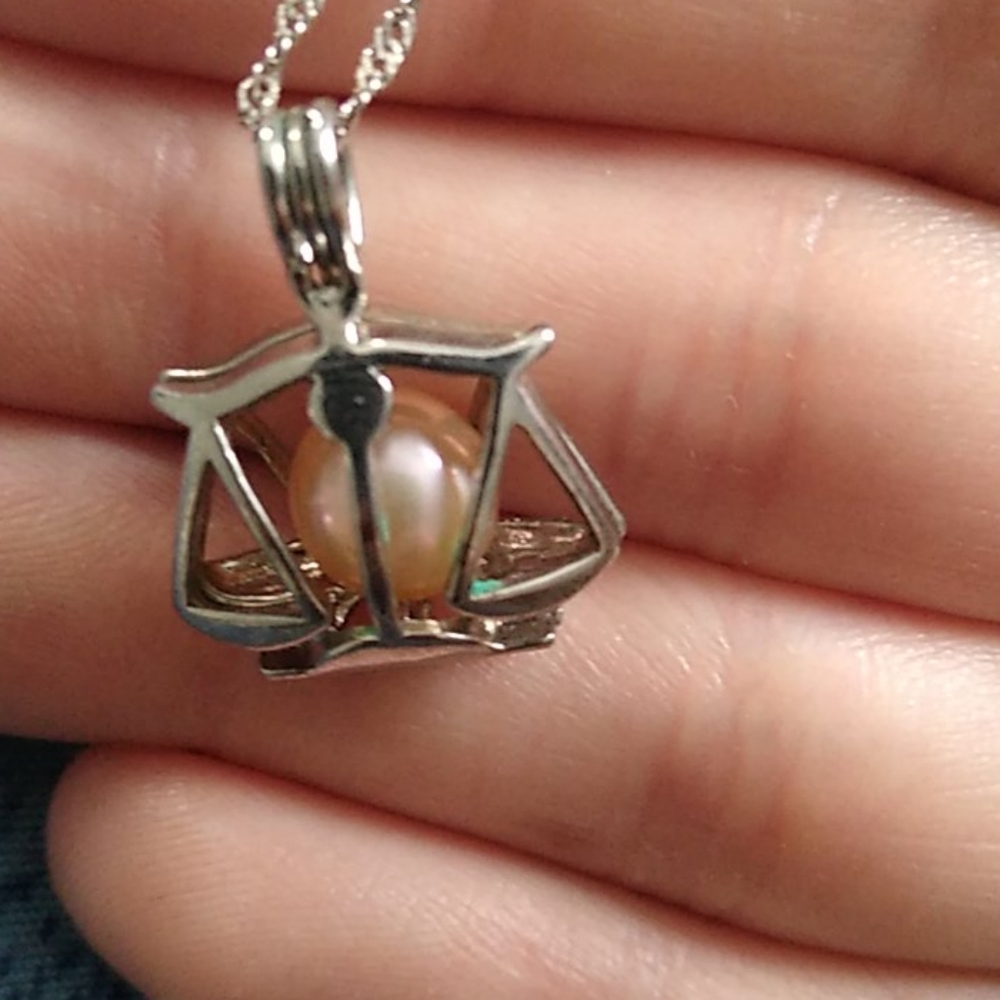 Genuine freshwater pearl Libra pendant